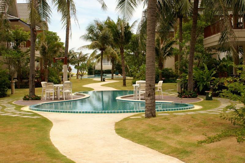 Baan Talay Samran 4 Bedrooms Villa With Beach And 3 Pools ชะอำ ภายนอก รูปภาพ